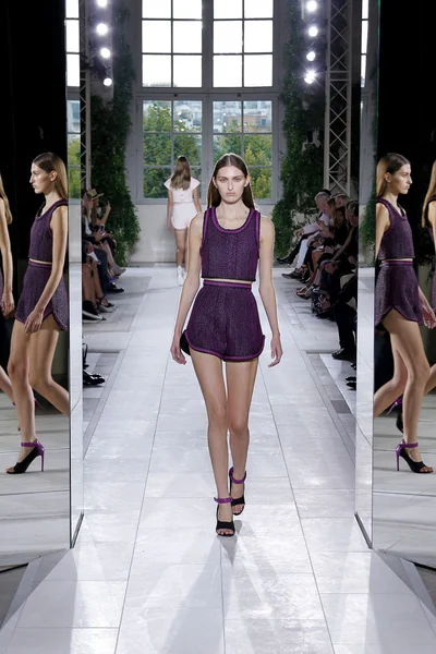 Look 4
